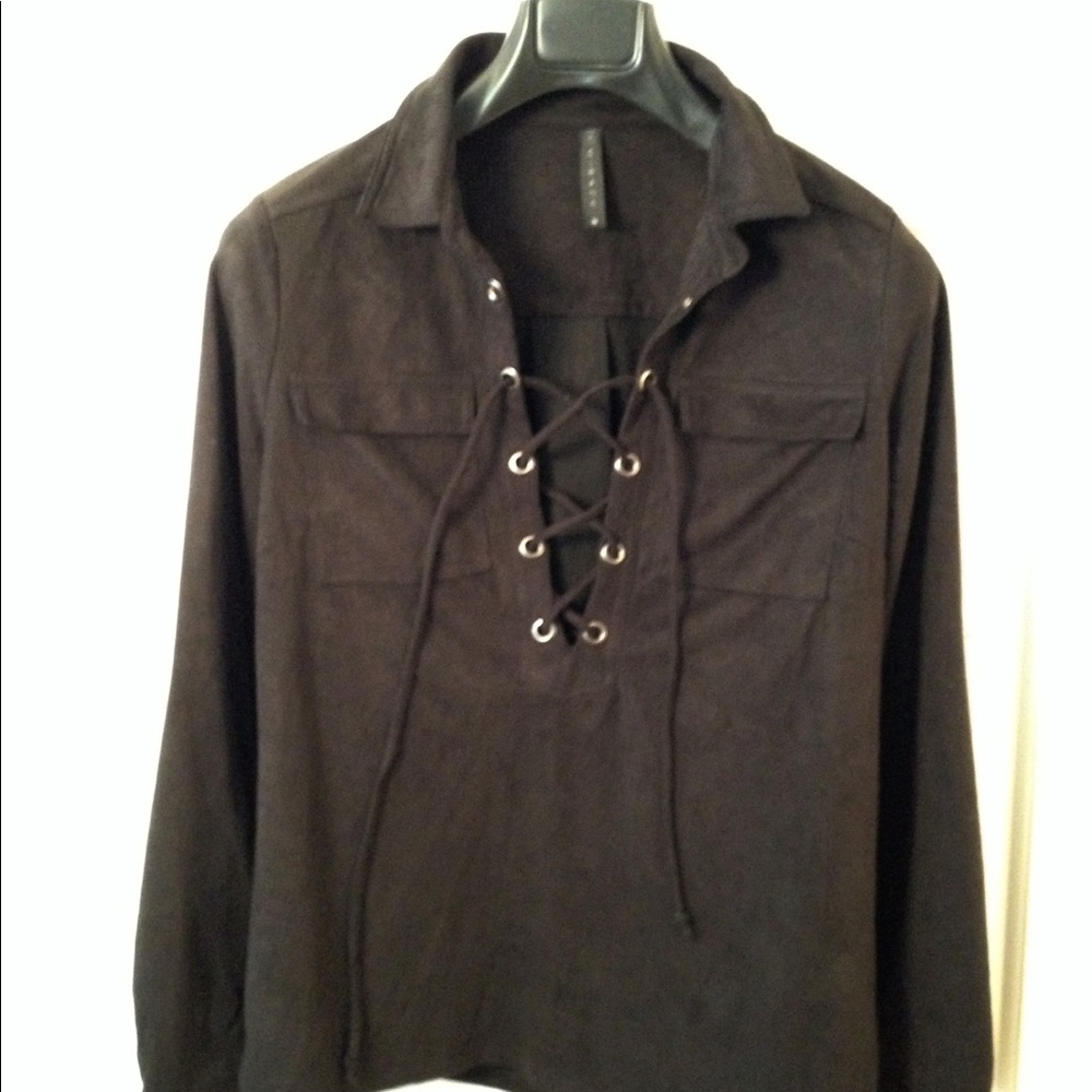 lace-front top - Picture 4 of 8